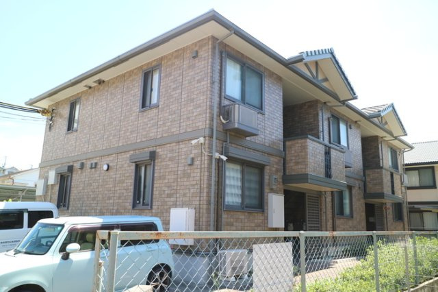 グレイス中道の外観