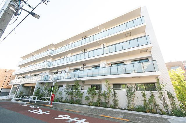 グランスカイ大岡山のエントランス