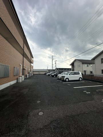 メロン宇佐美の駐車場