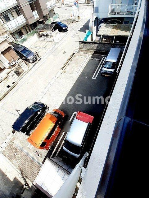 バージンブリッジの駐車場|車をお持ちの方に嬉しい駐車場付きの物件です