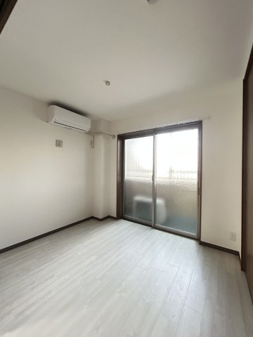 ネクステージ七松町の居間・リビング