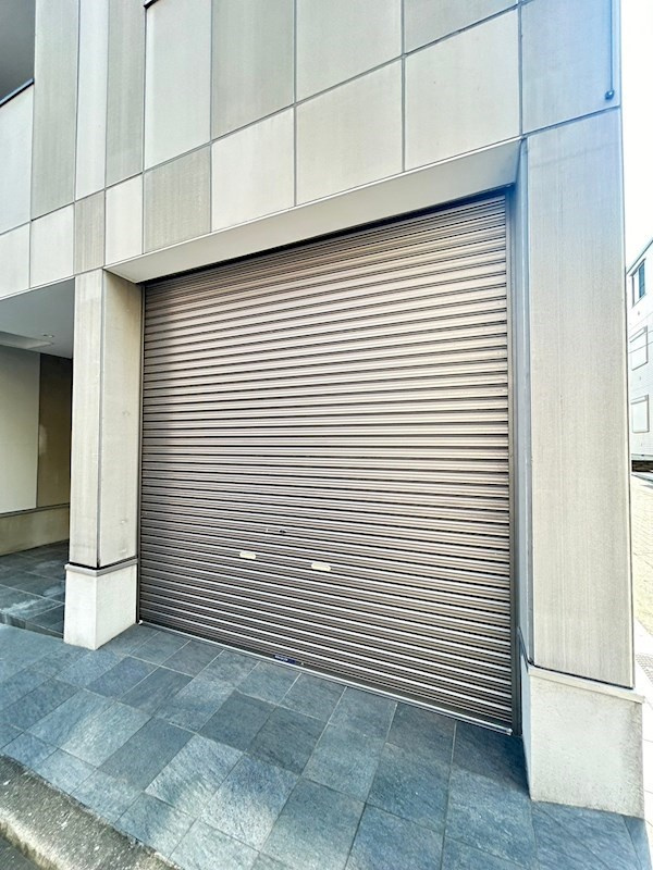 クレッソ六甲道の外観