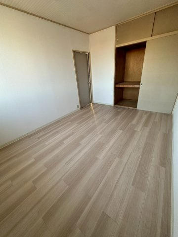 コートビレジ1の居間・リビング