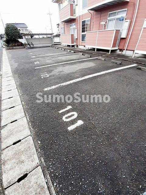 パークサイドの駐車場|駐車場完備です