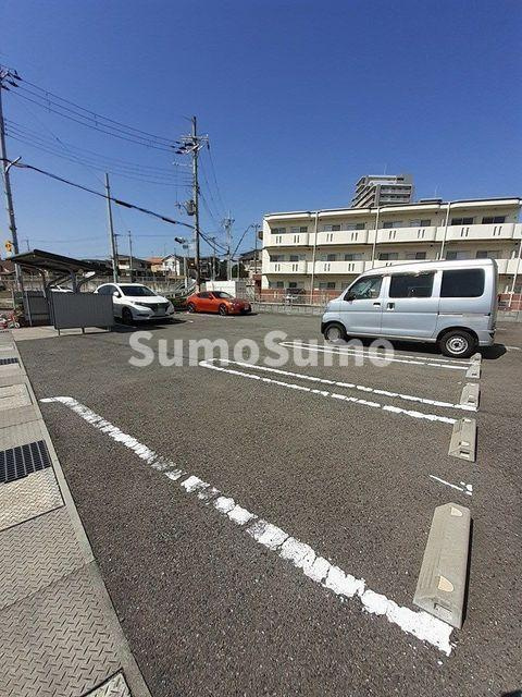 ネッスルシックスの駐車場|駐車場に車を止められます