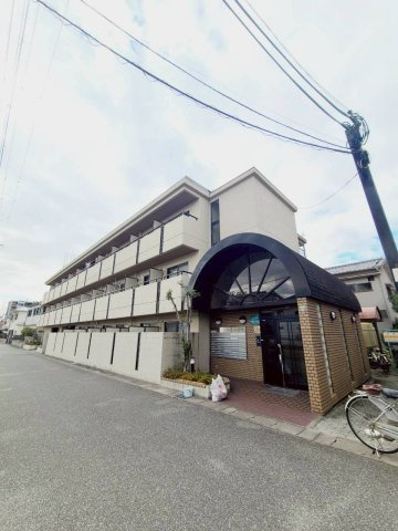 ドムール若山の外観