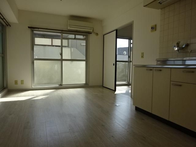 リバーサイドオオハシの居間・リビング