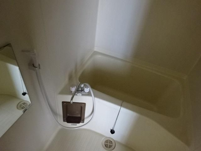 リバーサイドオオハシの浴室