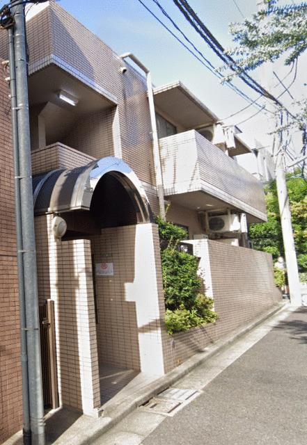 グレース北沢のエントランス