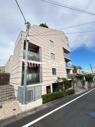 キャステリーノ三宿の外観