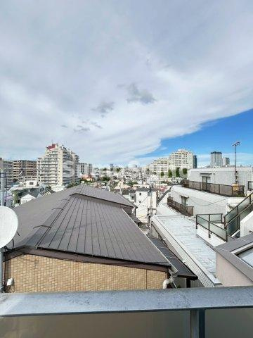 キャステリーノ三宿の展望