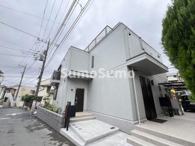 ３ＲＯＯＭ代田のエントランス|建物の内部です