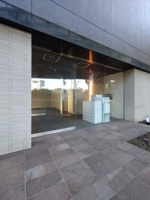 クレイシア桜新町のエントランス