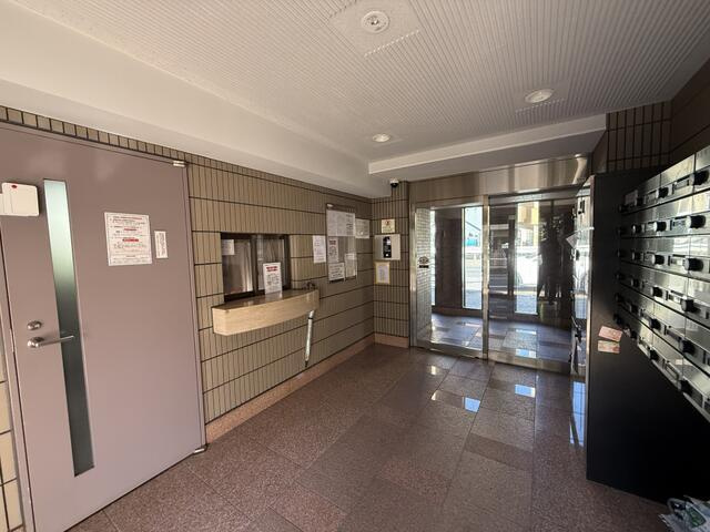 グランレーブ都立大学のロビー