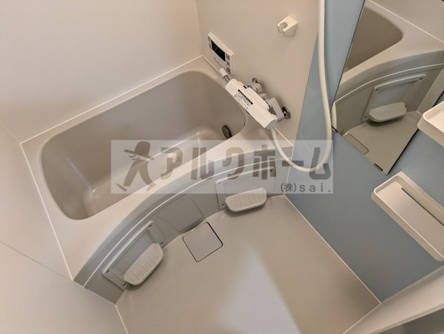 小松マンションの浴室