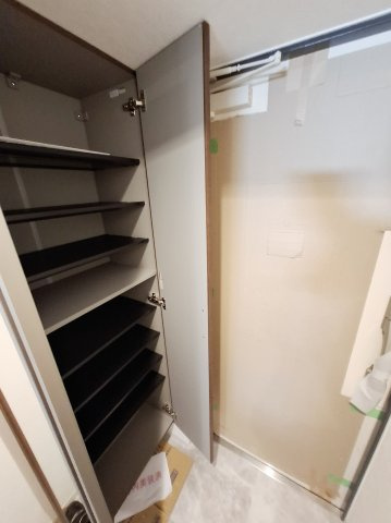 GROOVE上甲子園レジデンスの収納|シューズBOX