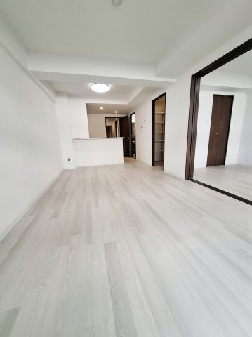 GROOVE上甲子園レジデンスの居間・リビング