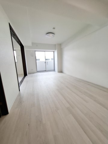 GROOVE上甲子園レジデンスの居間・リビング