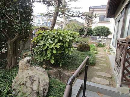 安佐南区相田３丁目の庭
