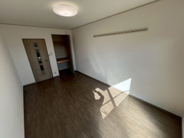 レインボーハイツの洋室|室内照明付き