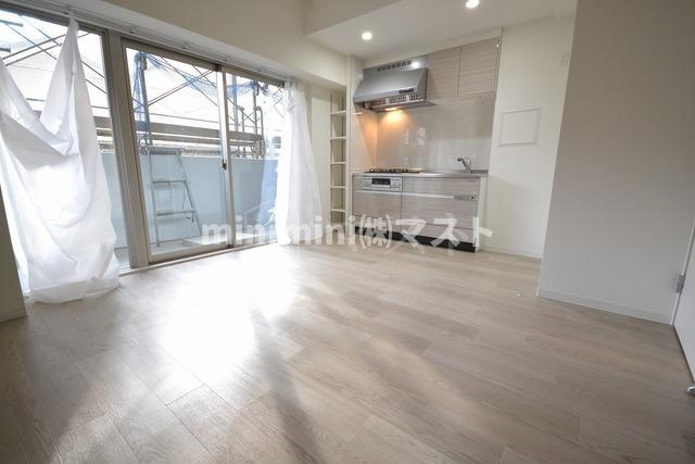 ウルバーノイリスの居間・リビング