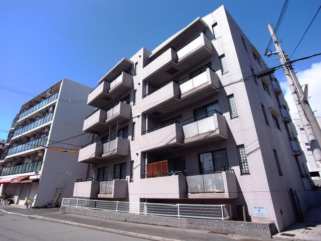 パークノヴァ西岡本