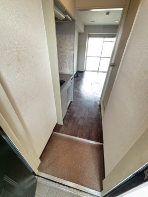 【玄関】 | ルミエール淡路East