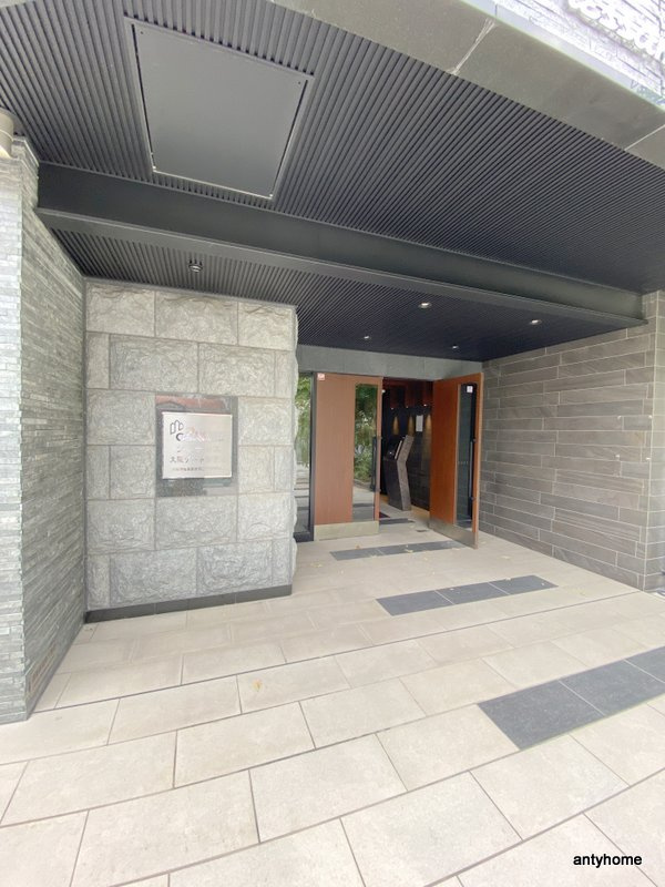 プレサンス大阪ゲートシティ 仲介手数料無料のエントランス