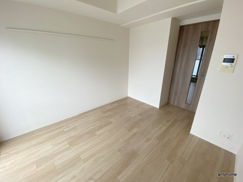 プレサンス大阪ゲートシティ 仲介手数料無料の洋室