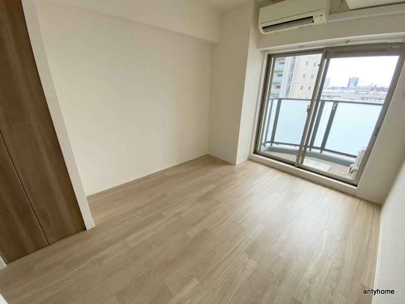 プレサンス大阪ゲートシティ 仲介手数料無料の居間・リビング