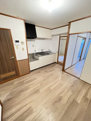 【居間・リビング】 | メゾンインペリアル豊里