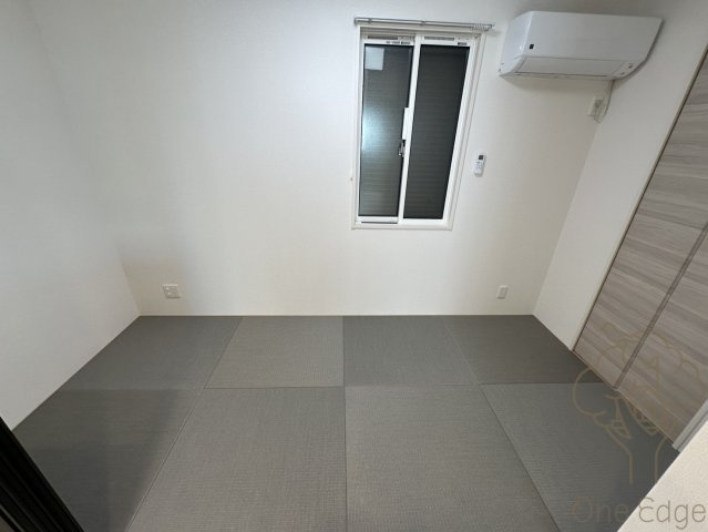 Mana Houの寝室