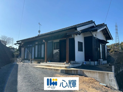 【外観】 | 宇部市北小羽山3丁目中古住宅／平屋 | 明るい日差しが差し込む現地。ぜひ現地をご覧ください。
