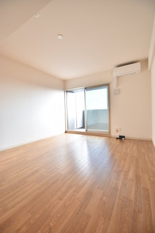 大阪市都島区片町１丁目の賃貸マンションの居間・リビング