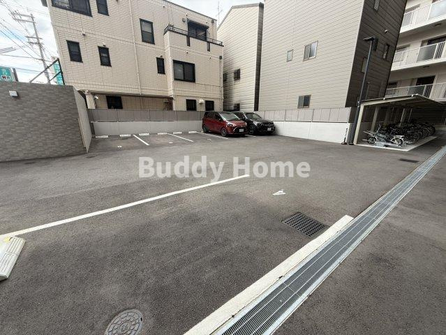 スプランディッド阿倍野の駐車場