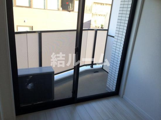 豊島区池袋本町４丁目の賃貸マンションのバルコニー