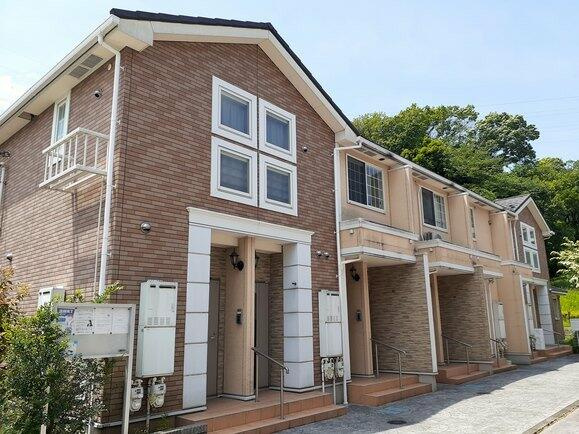 多摩市豊ヶ丘２丁目のアパート