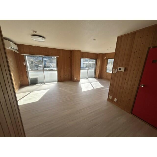 多摩市永山６丁目の賃貸マンションの居間・リビング