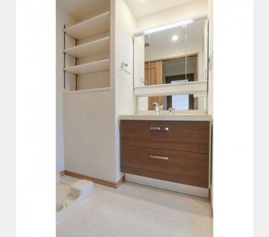 プライムアーバン津田沼のエントランス