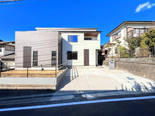 栄区桂台北2丁目　新築戸建て