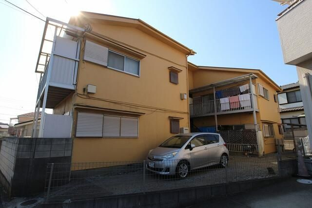 光ハイツの外観