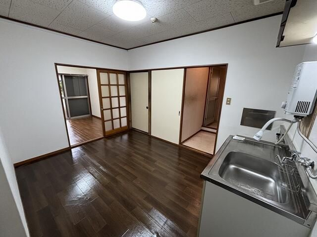 光ハイツの居間・リビング