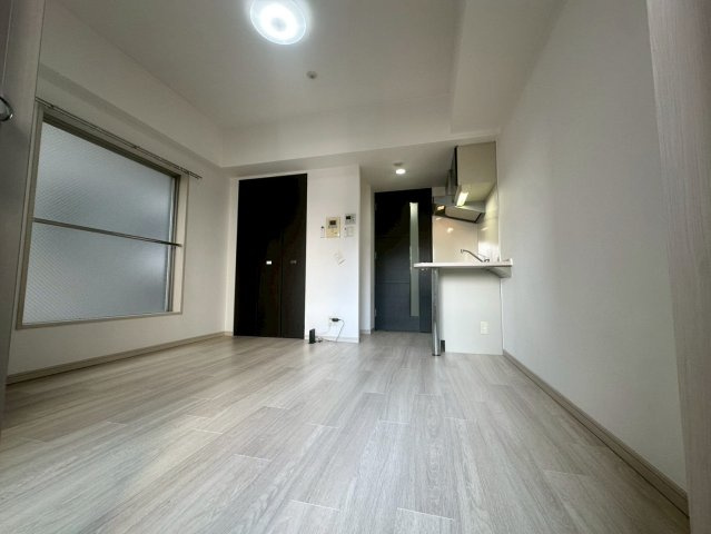 アーデン堺筋本町の洋室