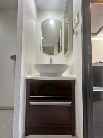 アーデン堺筋本町の洗面所