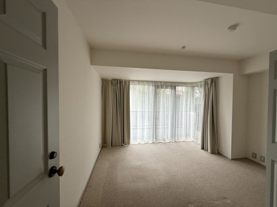 クリスティホームズ三田のロビー