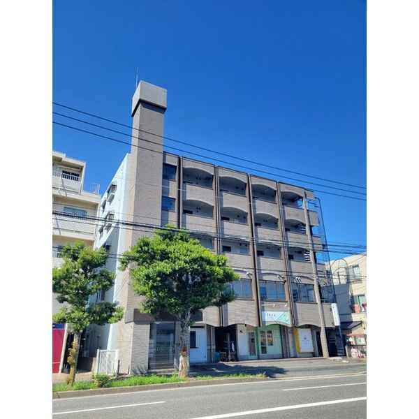 セレス九産大駅前の外観