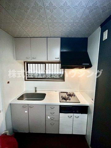 寝屋川市錦町テラスハウスのキッチン