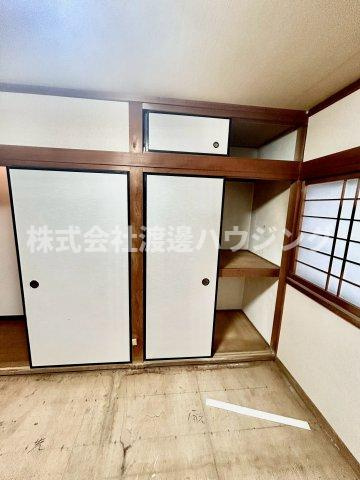 寝屋川市錦町テラスハウスの収納