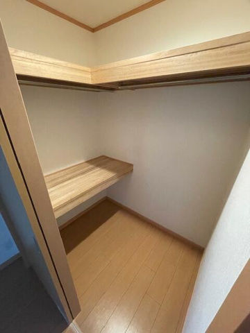 川崎市多摩区中野島１丁目のアパートの収納