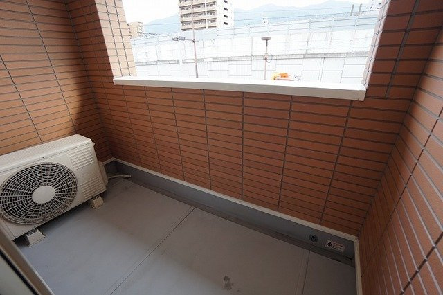 リーミレエジュ　黒崎のバルコニー